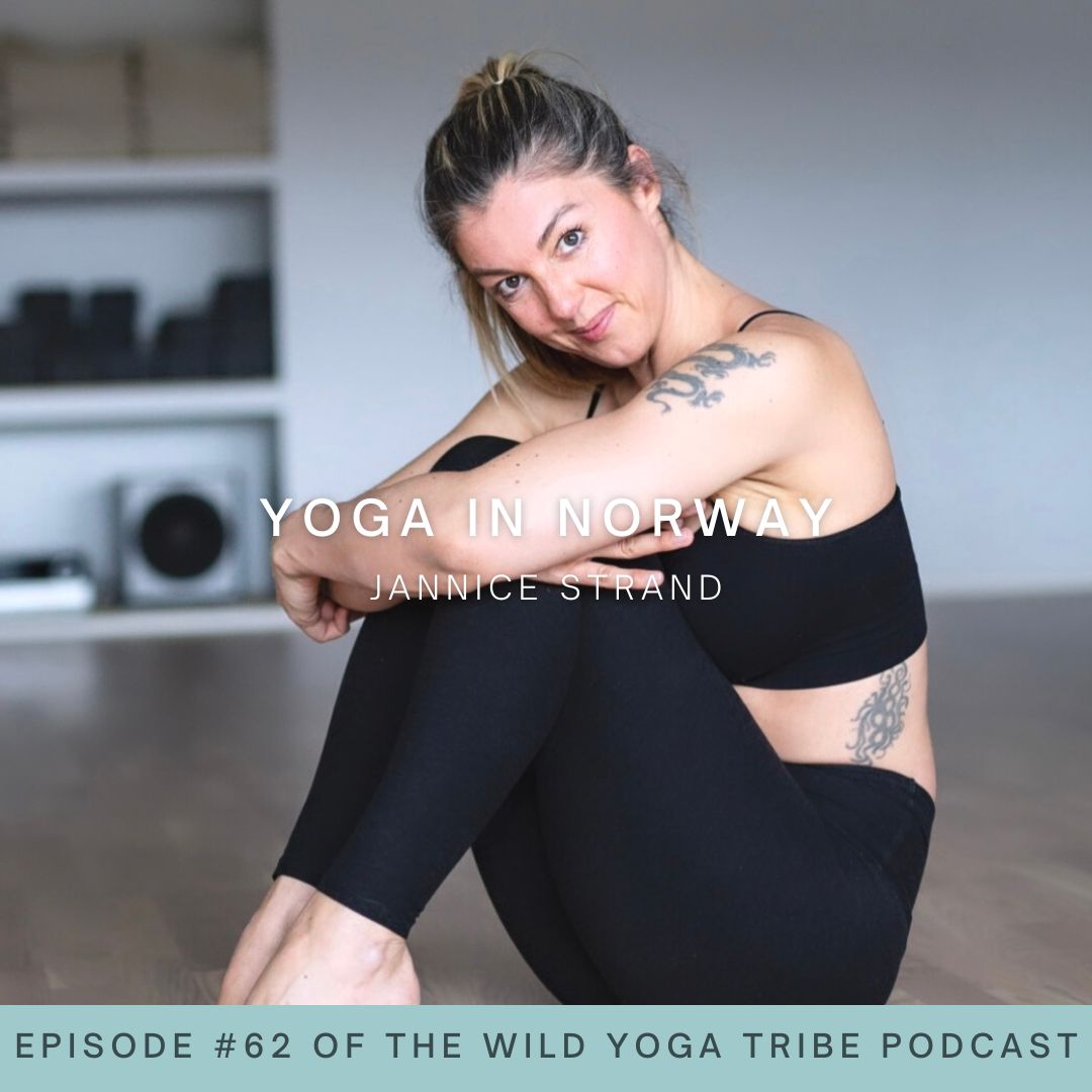 Meet Jannice Strand in a yoga teacher from Norway who shares with us all about how yoga should come with big warnings! Why? Curious? Find out more on the podcast. Welcome to yoga in Norway!